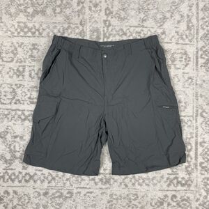 Columbia Omni Shade Cargo Shorts Mens Regular Fit Gray Outdoors Size 36W 10L